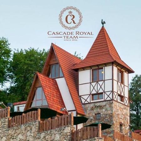 Alpine Castle Hotel ดีลีจาน ภายนอก รูปภาพ