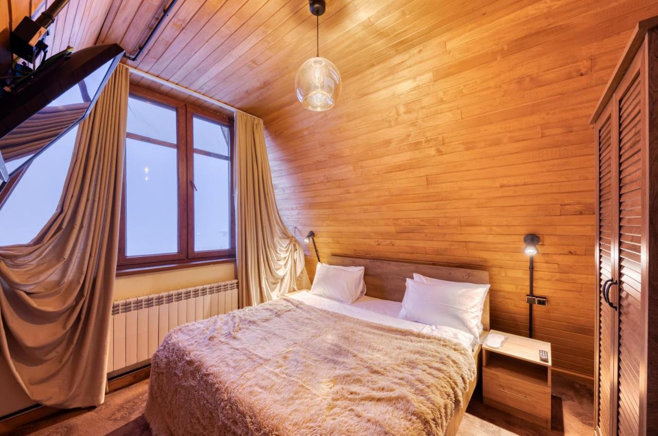 Alpine Castle Hotel ดีลีจาน ภายนอก รูปภาพ